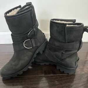 SOREL Black Buckle WARM Ankle Boots